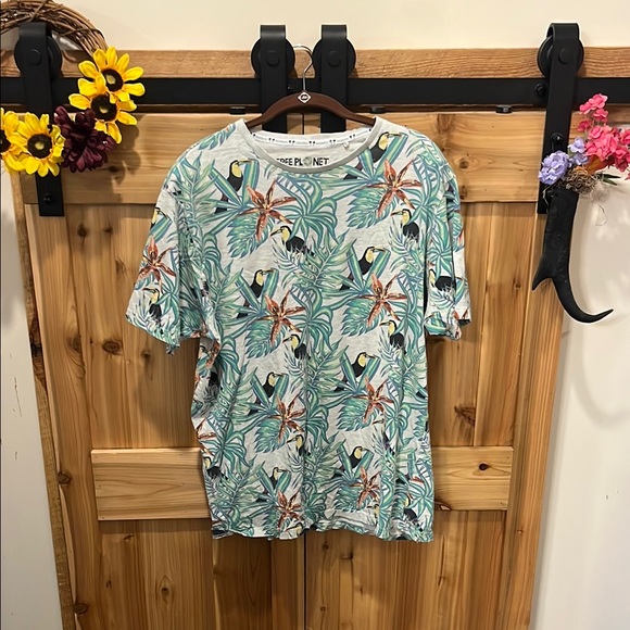 Free Planet Other - Free Planet Tropical Print Short Sleeve Tee - Green and Orange